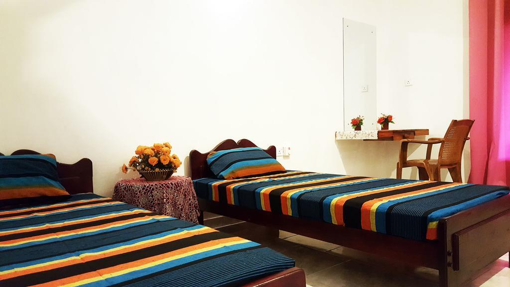 Kassapa Home Stay Sigiriya Exteriör bild