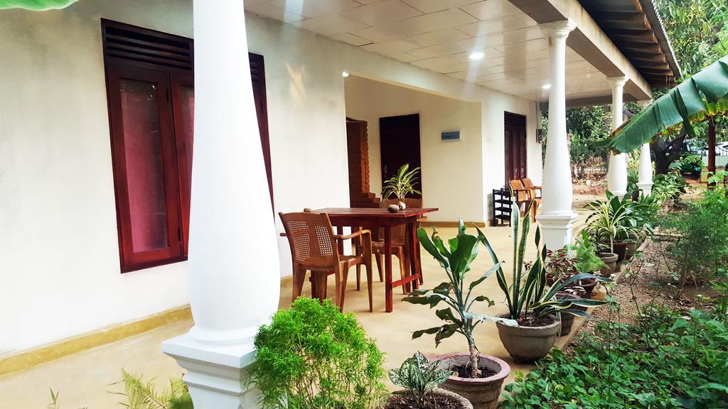 Kassapa Home Stay Sigiriya Exteriör bild